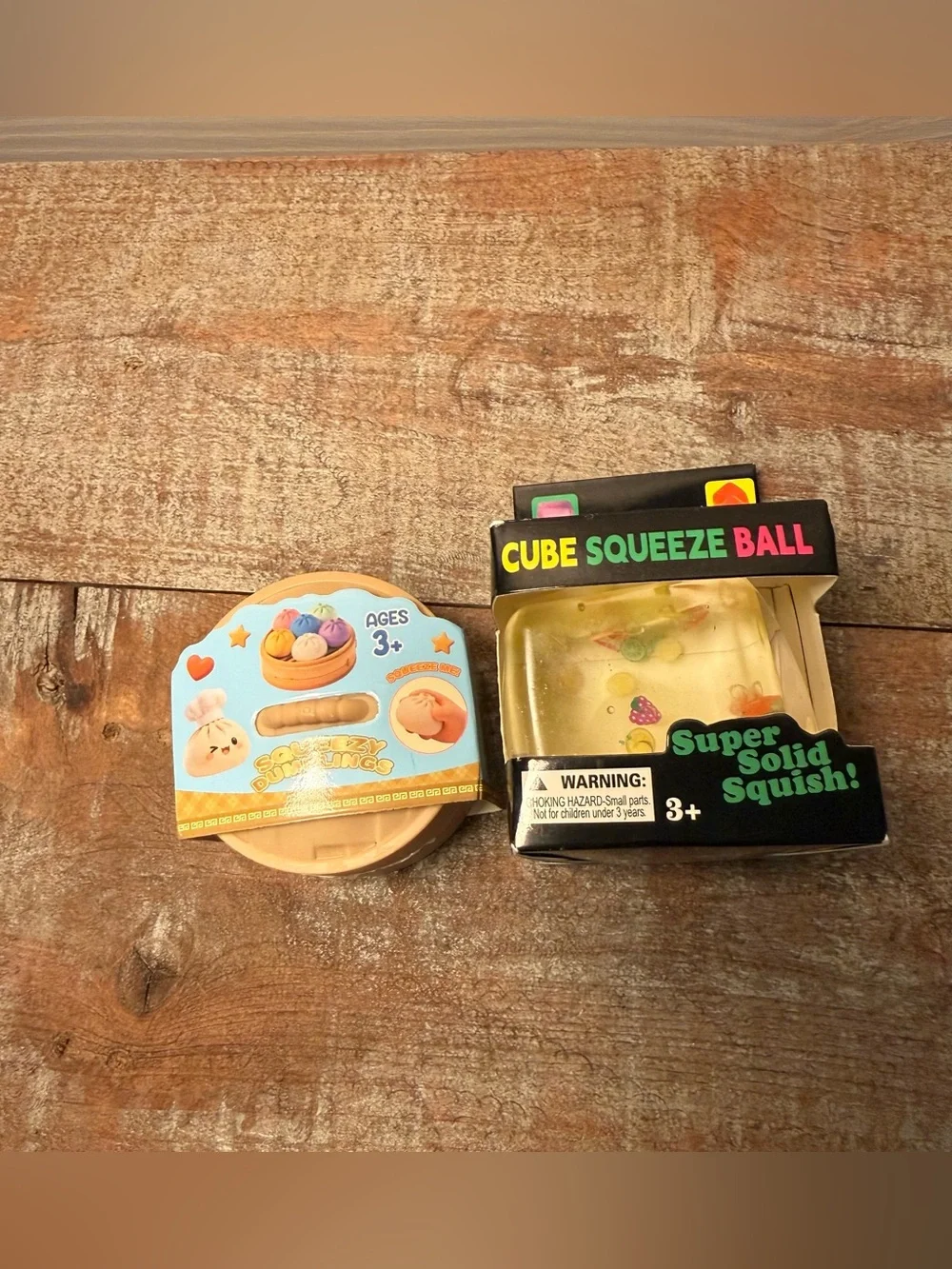 Mini squishy dumpling glitter & Fruit Cube Squeeze